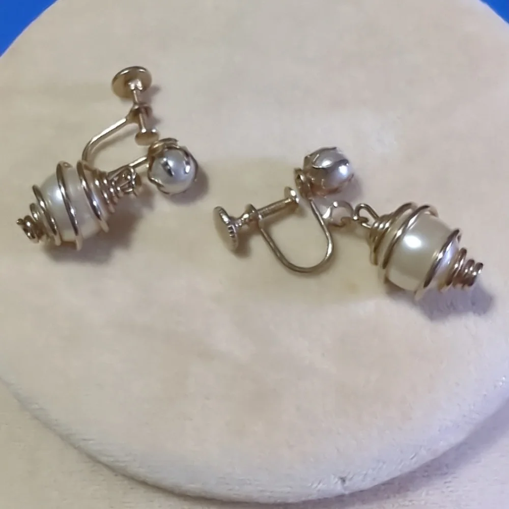 Vintage Signed Faux Pearl 12K GF Gold Filled Earrings Screw Back